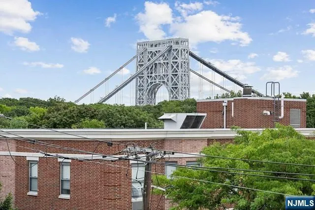 140 Cedar Street Fort Lee, NJ 07024