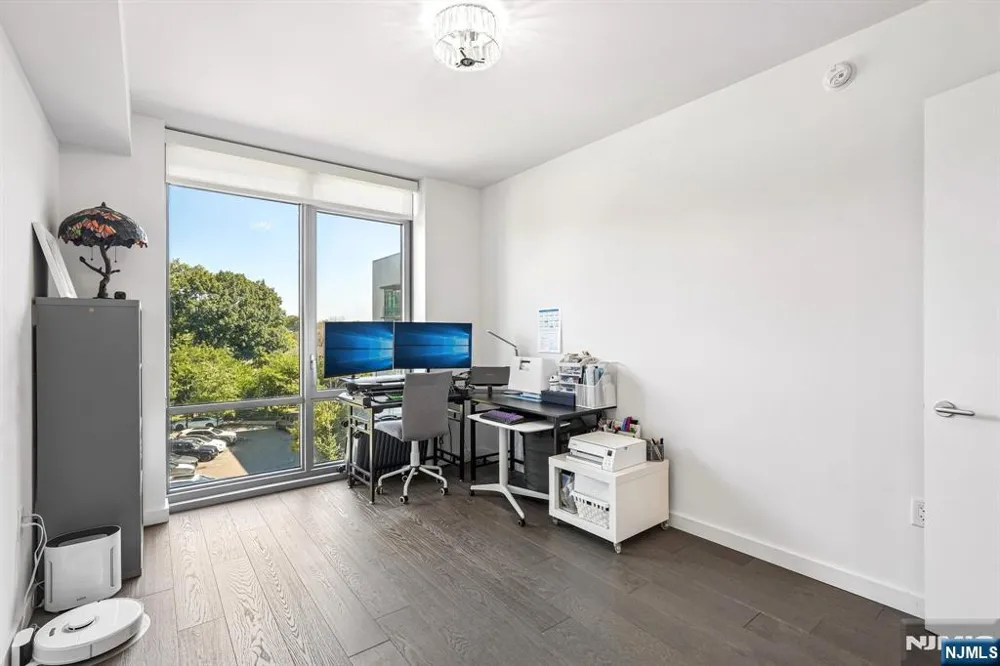320 Adolphus Avenue 410 Cliffside Park, NJ 07010