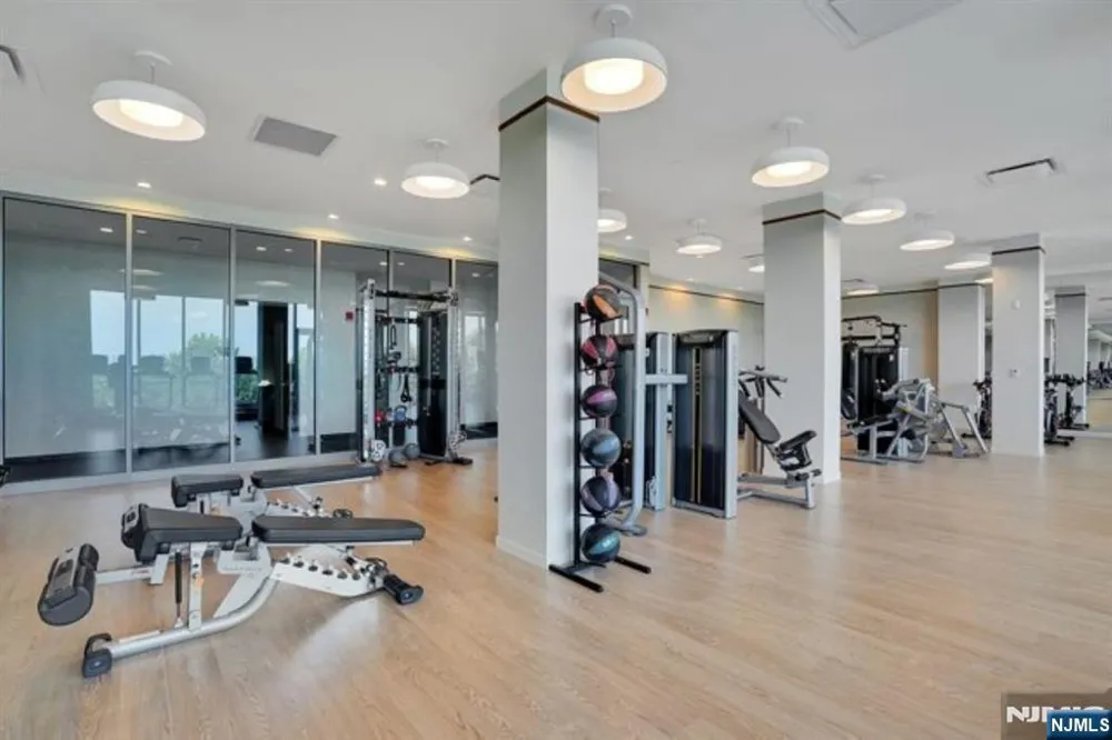 320 Adolphus Avenue 410 Cliffside Park, NJ 07010