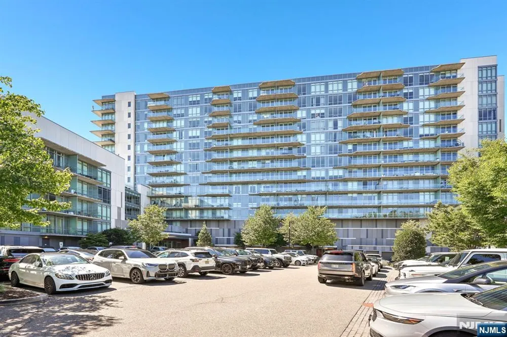 320 Adolphus Avenue 410 Cliffside Park, NJ 07010