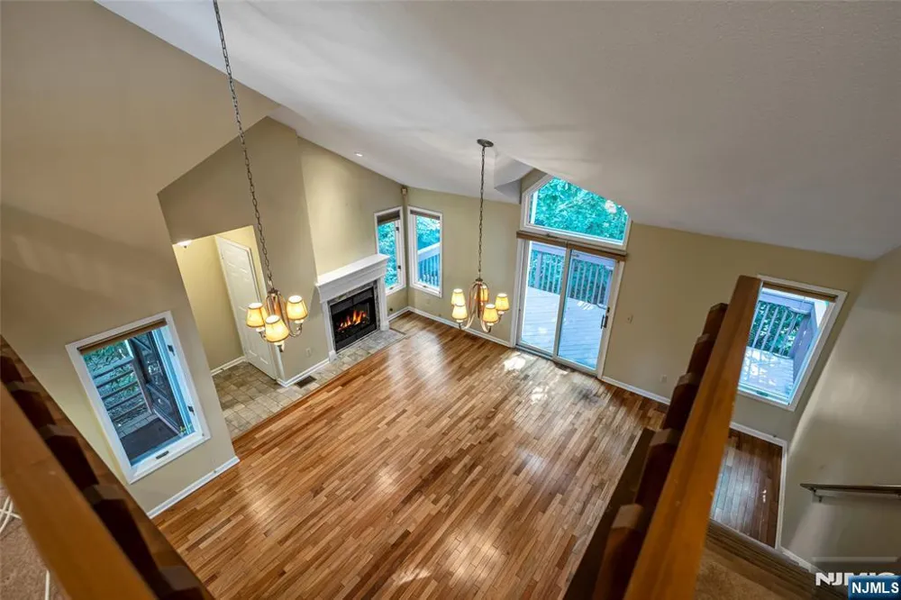 2 Ridgeview Terrace Jefferson Township, NJ 07438