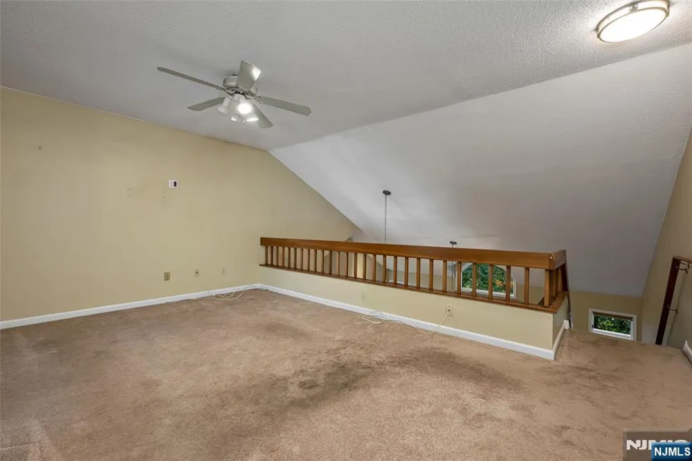 2 Ridgeview Terrace Jefferson Township, NJ 07438