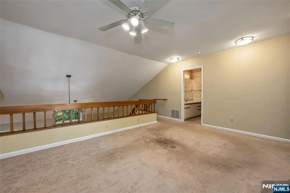 2 Ridgeview Terrace Jefferson Township, NJ 07438