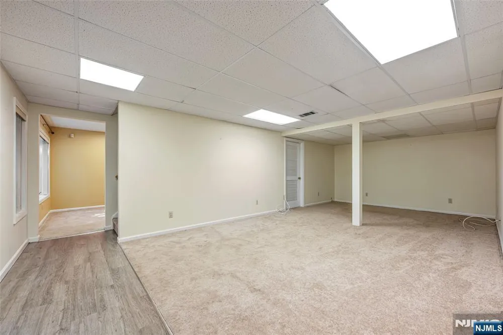2 Ridgeview Terrace Jefferson Township, NJ 07438