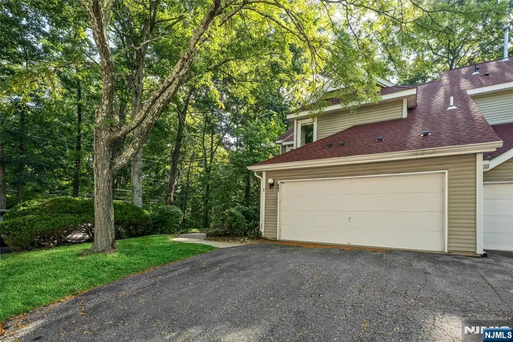 2 Ridgeview Terrace Jefferson Township, NJ 07438