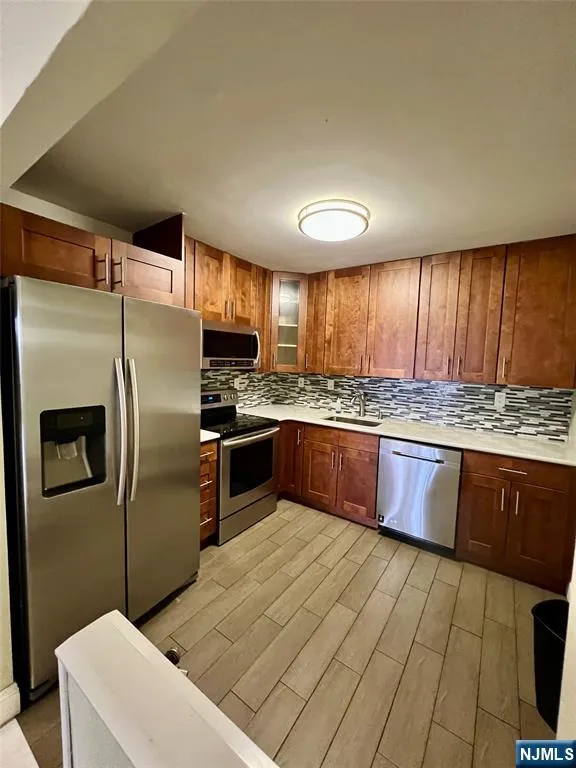 200 Division Street 5J Cliffside Park, NJ 07010