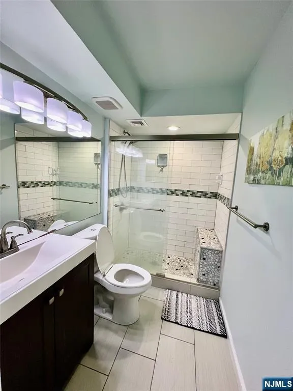 200 Division Street 5J Cliffside Park, NJ 07010