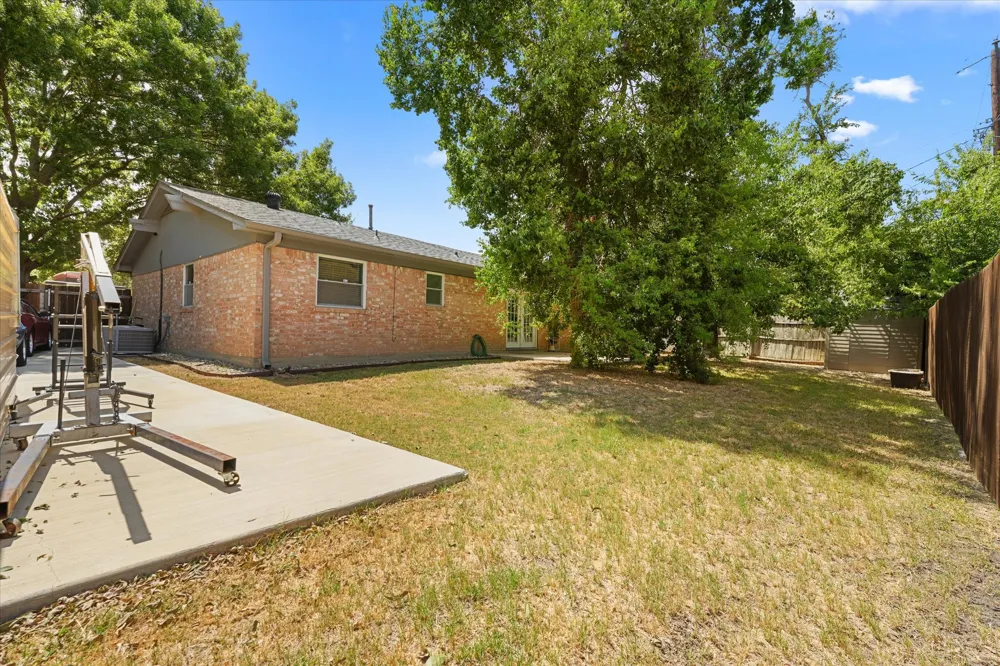 6054 Dunson Drive Watauga, TX 76148