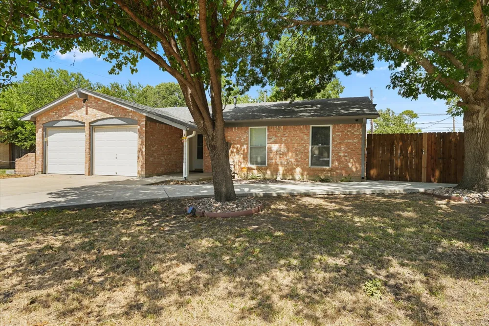 6054 Dunson Drive Watauga, TX 76148