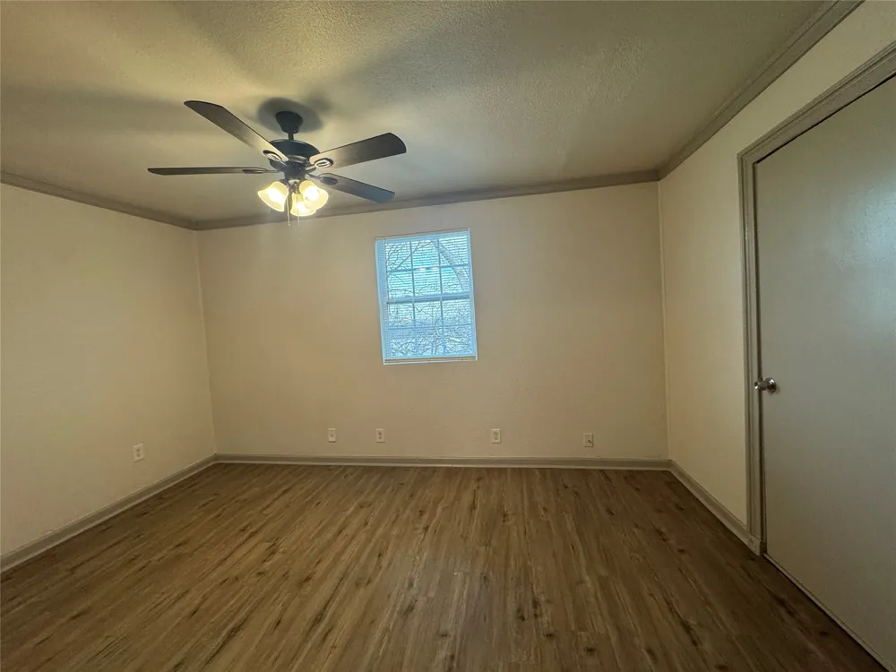 310 Avenue J Dallas, TX 75203