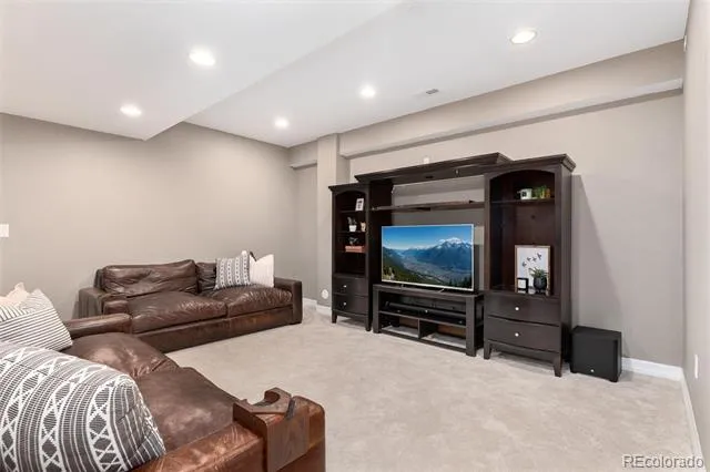 16612 Compass Way Broomfield, CO 80023