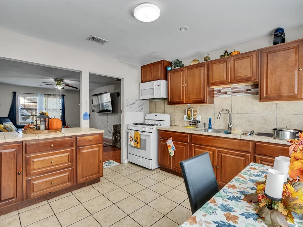 6802 Force Street Houston, TX 77020