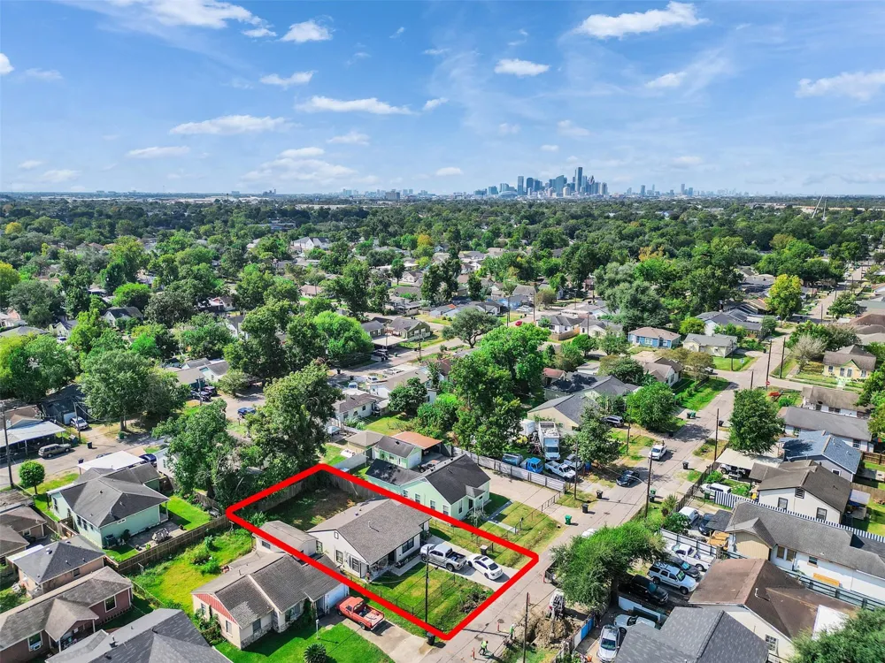 6802 Force Street Houston, TX 77020