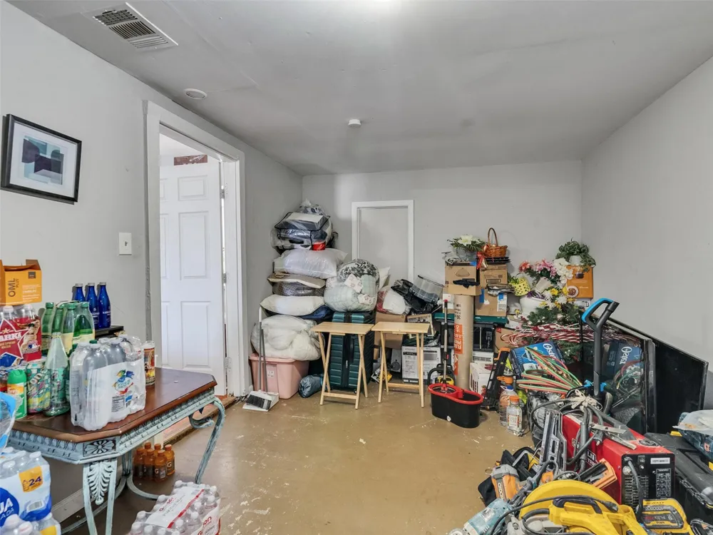 6802 Force Street Houston, TX 77020