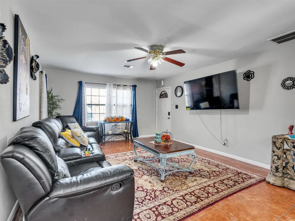 6802 Force Street Houston, TX 77020