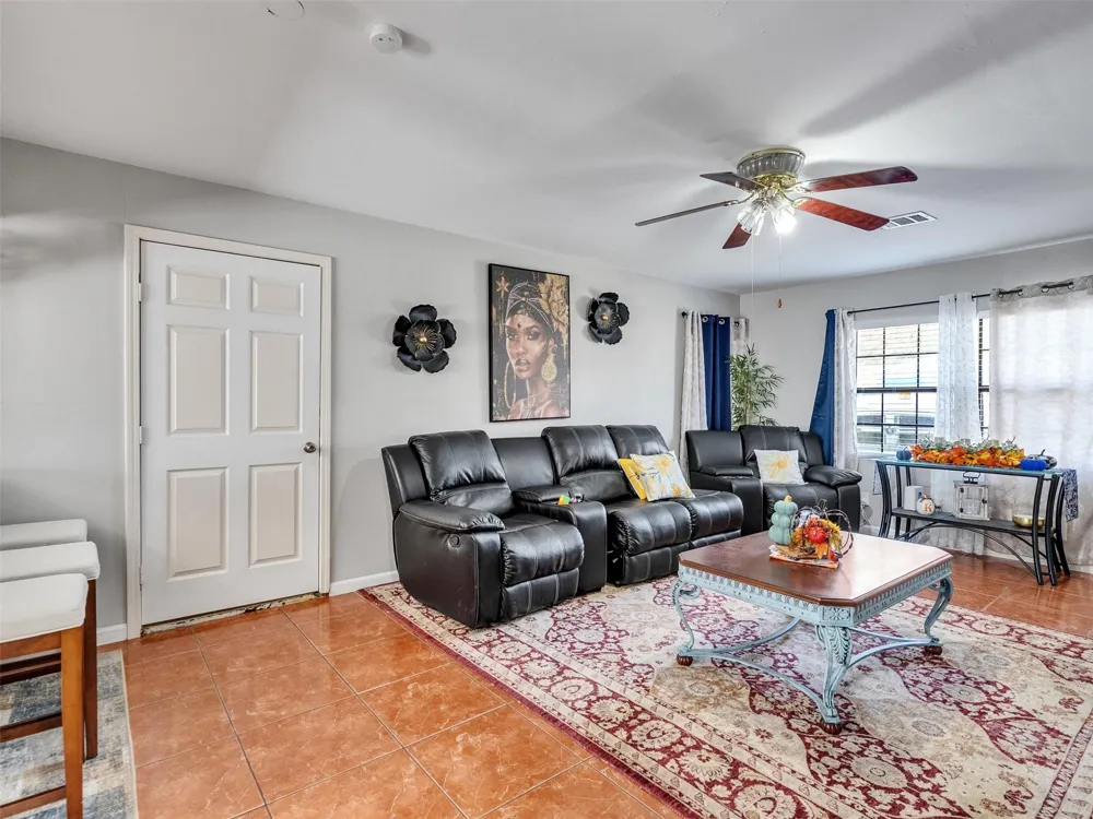 6802 Force Street Houston, TX 77020