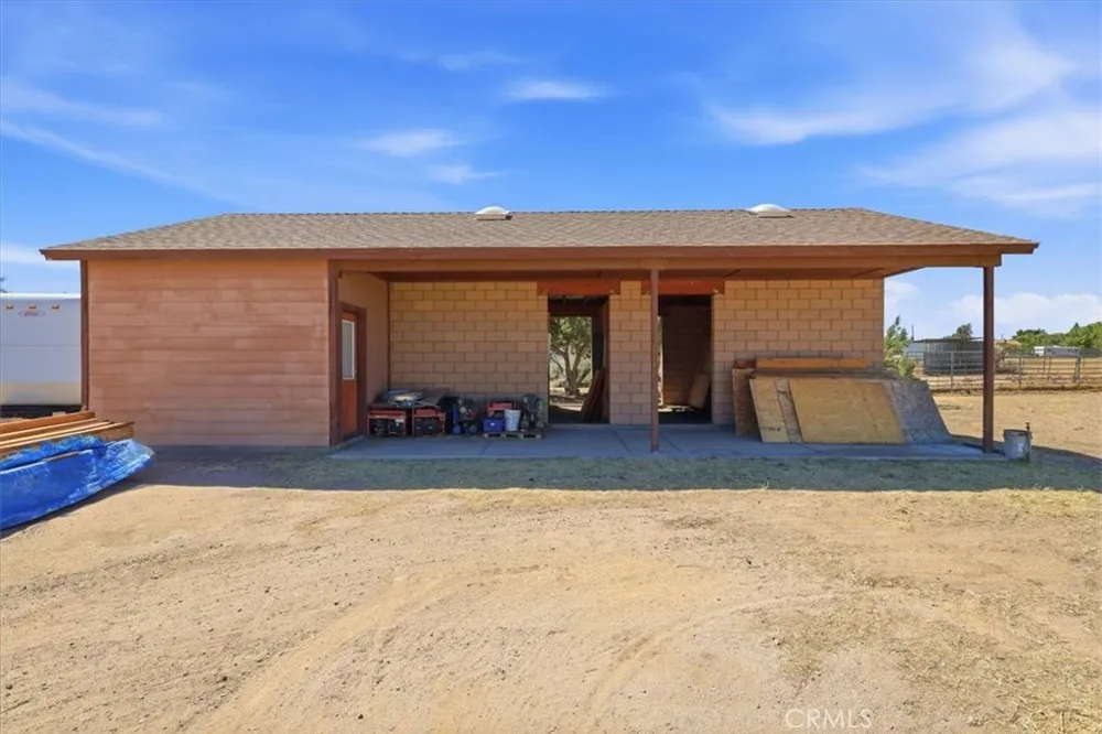 7414 3rd Hesperia, CA 92345