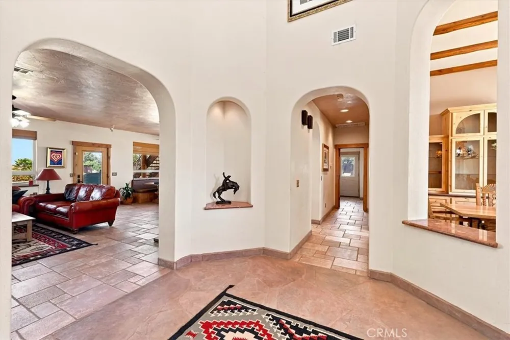 7414 3rd Hesperia, CA 92345
