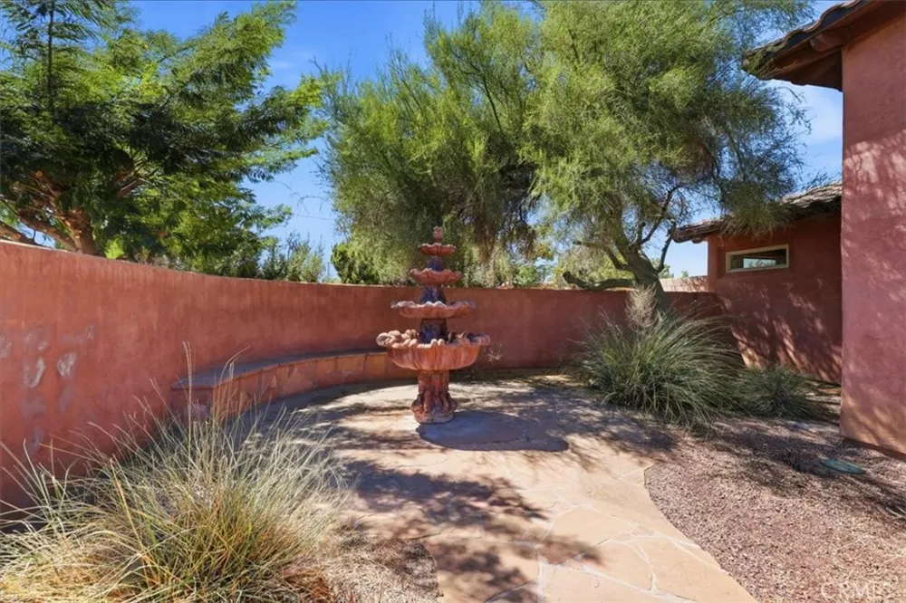 7414 3rd Hesperia, CA 92345