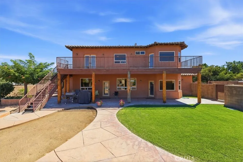 7414 3rd Hesperia, CA 92345