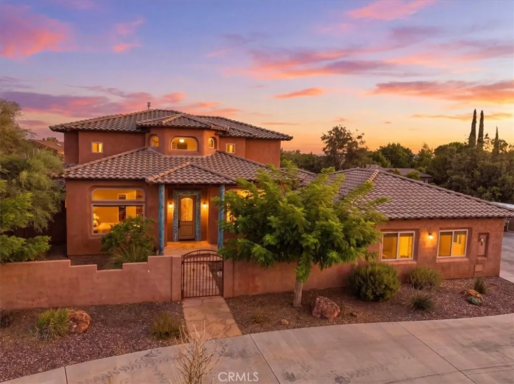 7414 3rd Hesperia, CA 92345