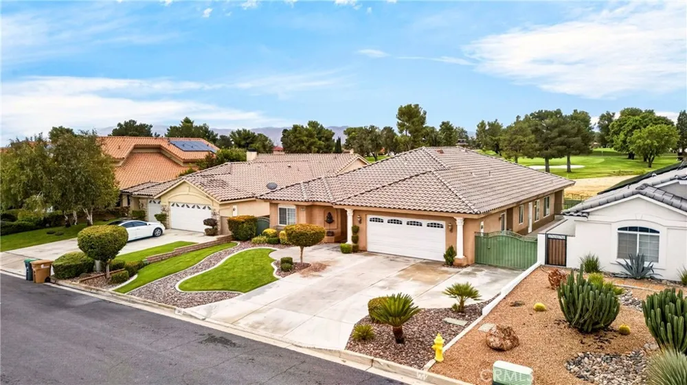17855 Sage Hen Victorville, CA 92395