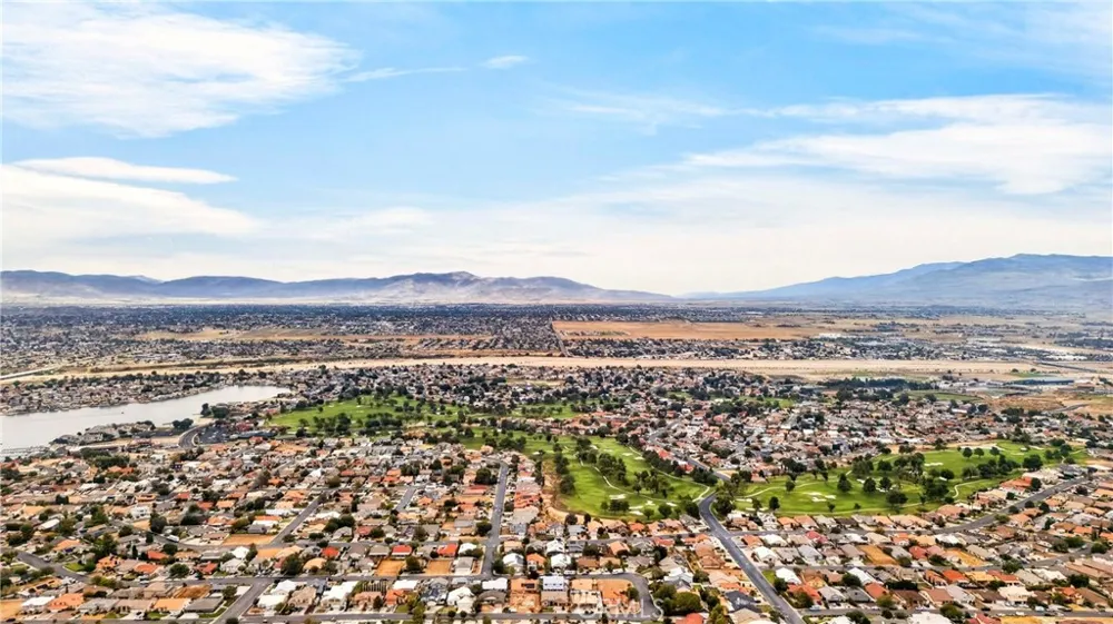 17855 Sage Hen Victorville, CA 92395