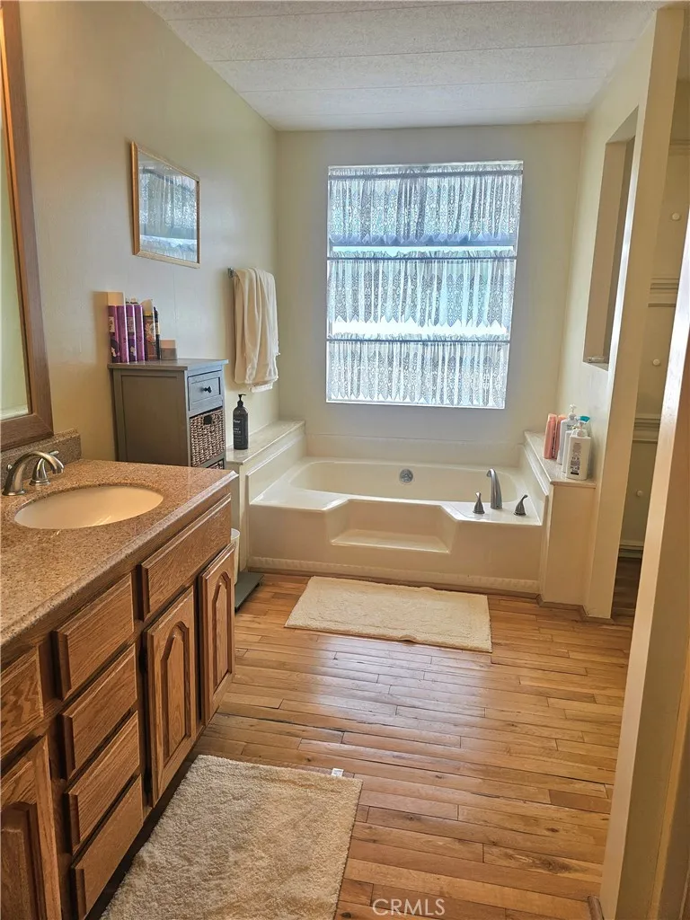 449 Crown Ridge Perris, CA 92570