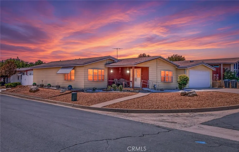 449 Crown Ridge Road Perris, CA 92570