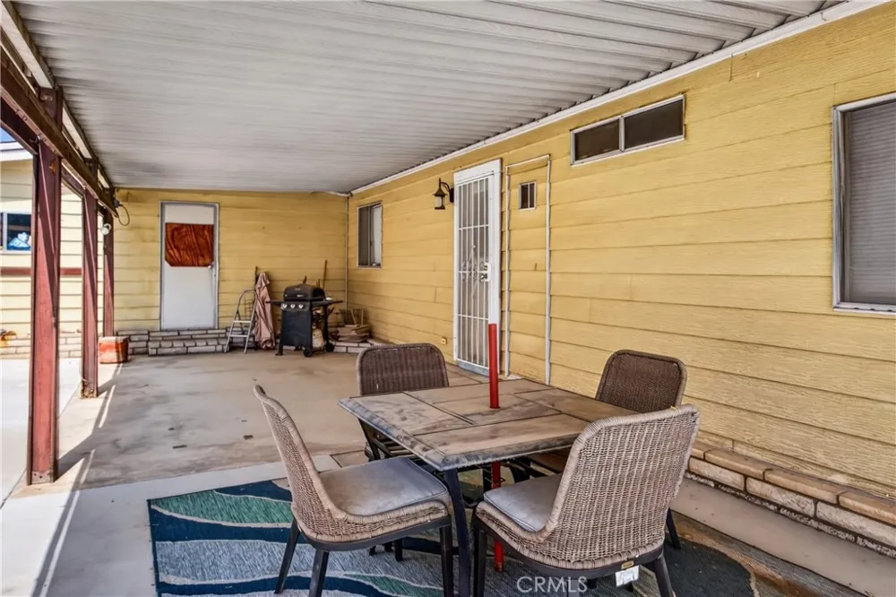 449 Crown Ridge Road Perris, CA 92570