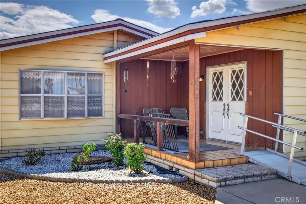 449 Crown Ridge Road Perris, CA 92570