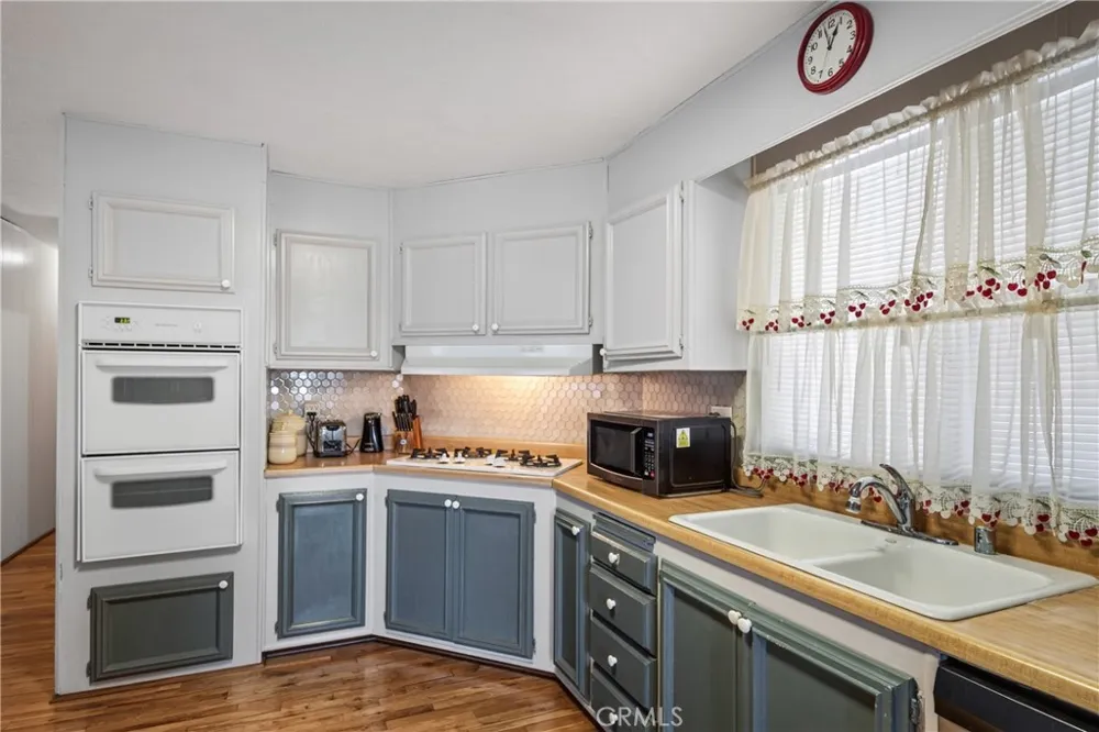 449 Crown Ridge Road Perris, CA 92570