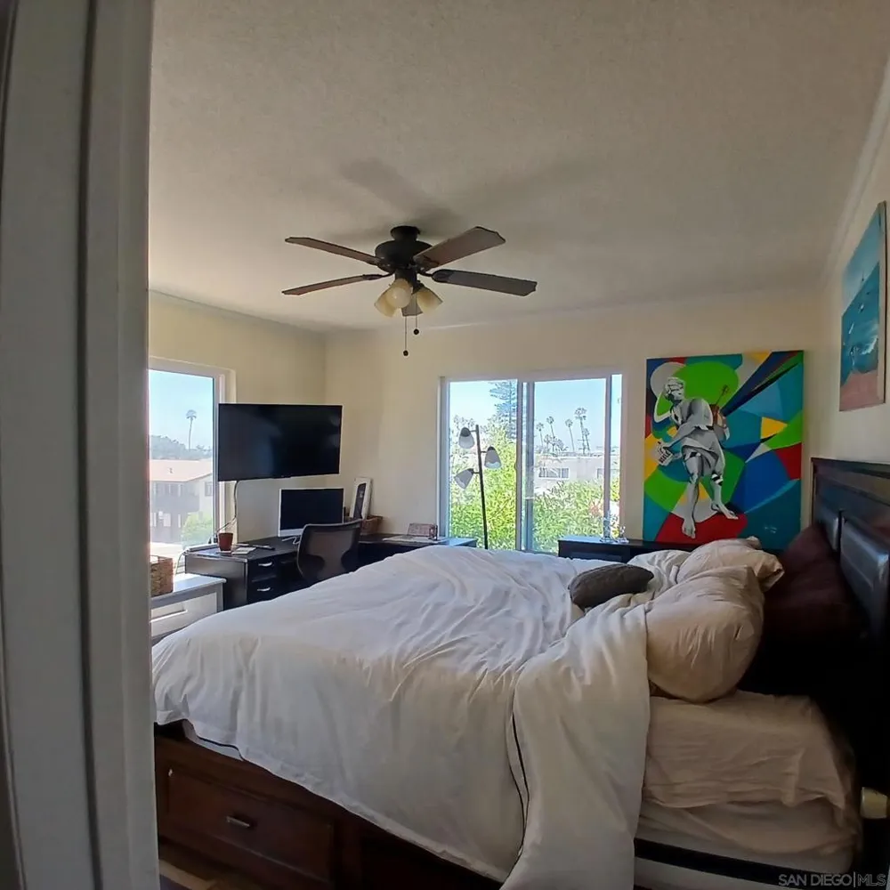 1641 Sunset Cliffs Blvd San Diego, CA 92107
