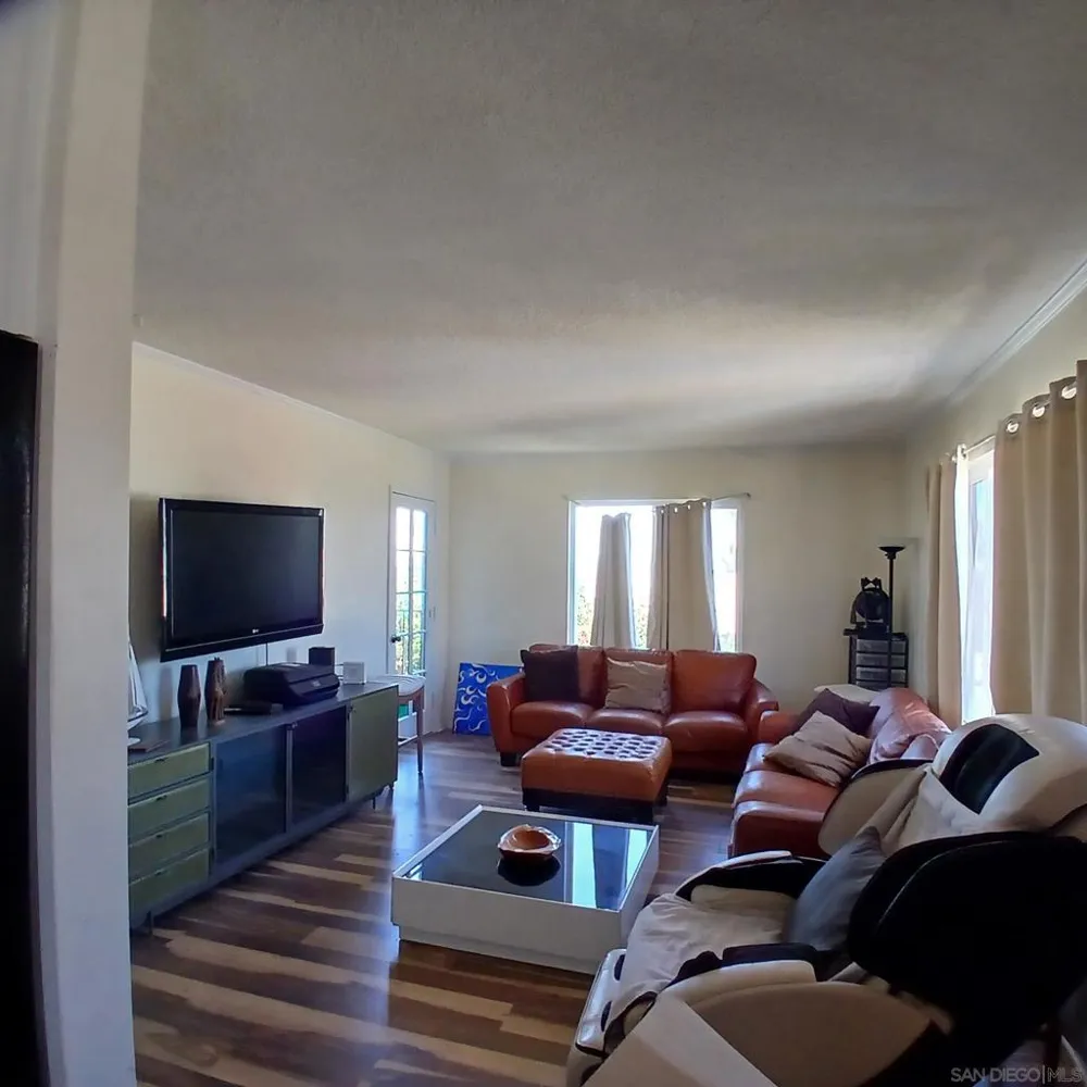1641 Sunset Cliffs Blvd San Diego, CA 92107