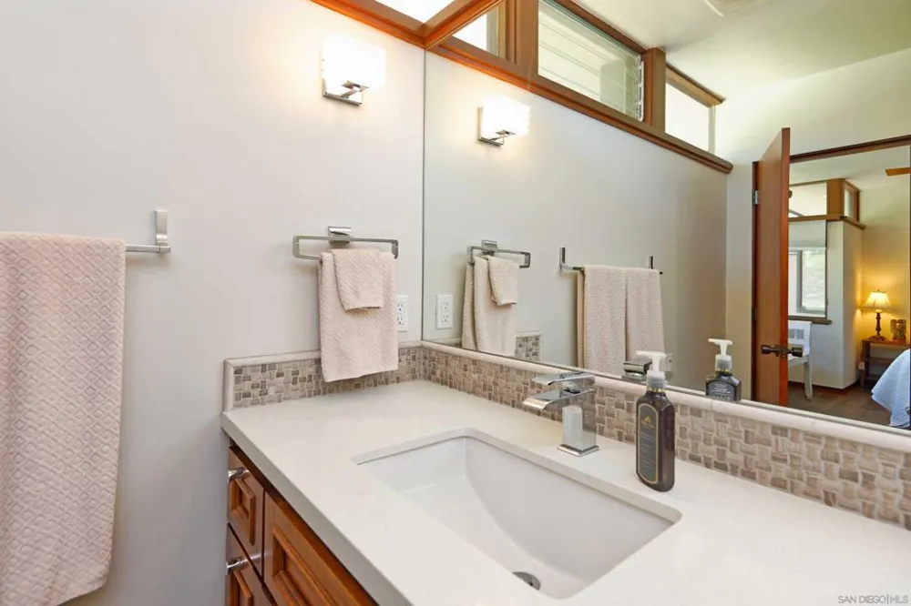 5330 Le Barron Rd San Diego, CA 92115