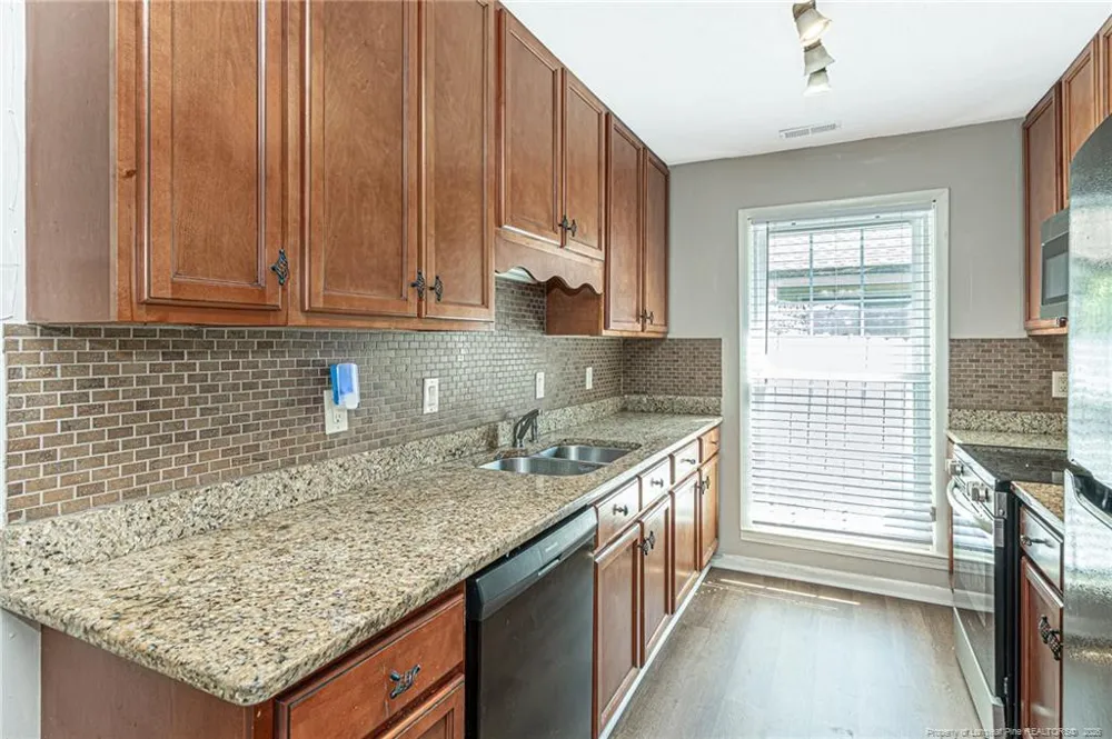 6976 Timberwood Drive Fayetteville, NC 28314