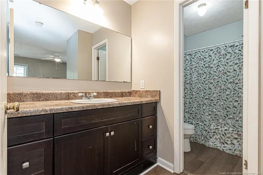 6976 Timberwood Drive Fayetteville, NC 28314