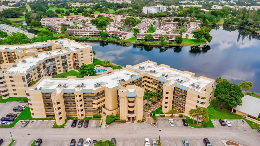6475 W Oakland Park Blvd #102 Lauderhill, FL 33313
