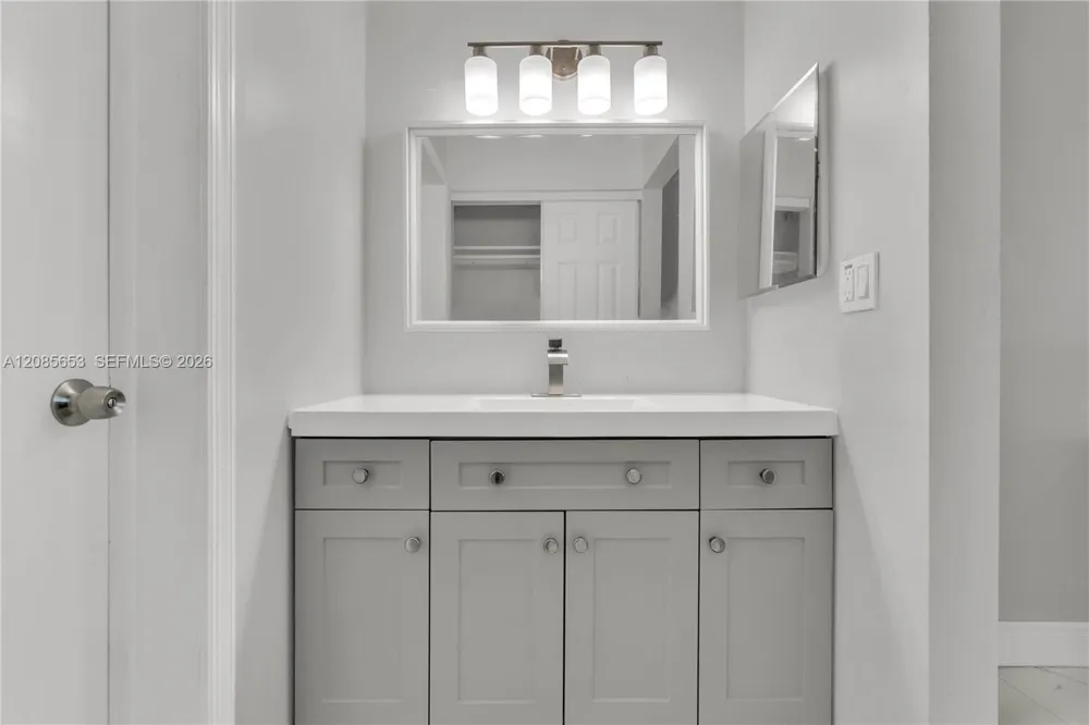 6475 W Oakland Park Blvd #102 Lauderhill, FL 33313