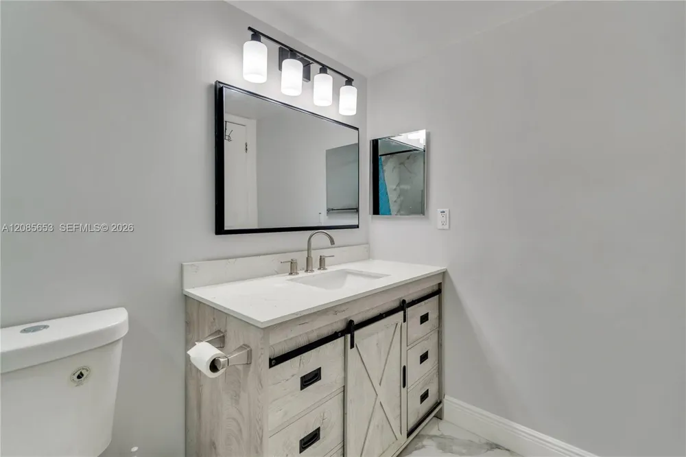 6475 W Oakland Park Blvd #102 Lauderhill, FL 33313