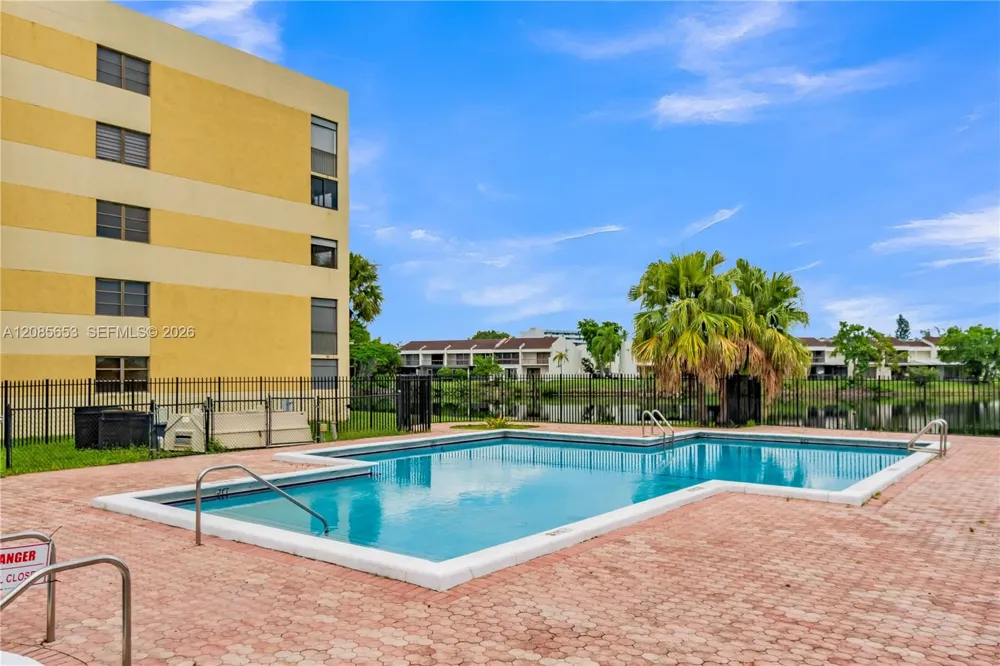 6475 W Oakland Park Blvd #102 Lauderhill, FL 33313