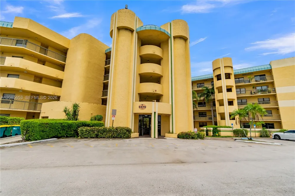6475 W Oakland Park Blvd #102 Lauderhill, FL 33313