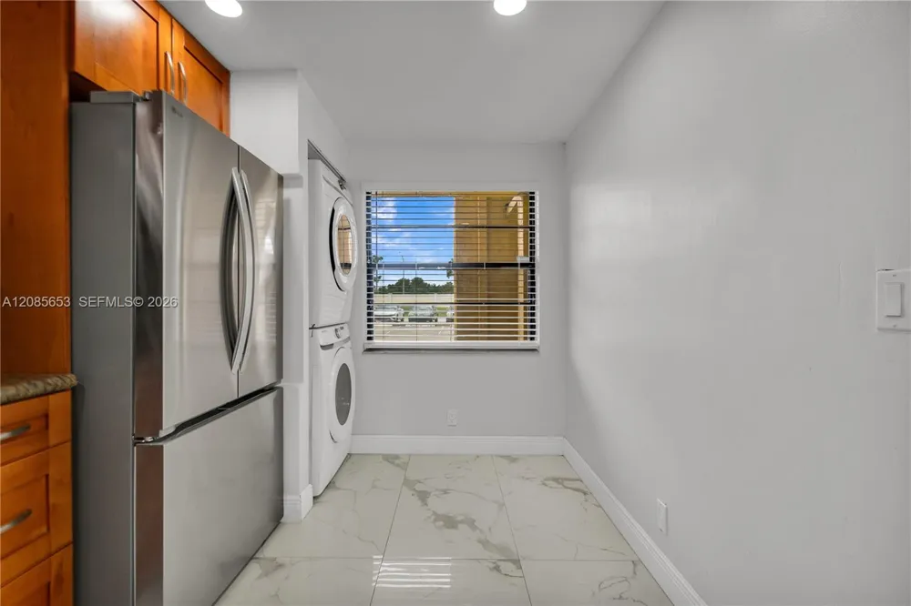 6475 W Oakland Park Blvd #102 Lauderhill, FL 33313