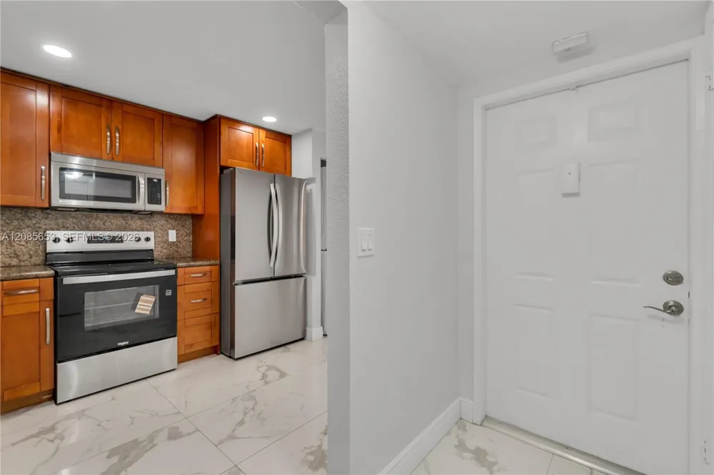6475 W Oakland Park Blvd #102 Lauderhill, FL 33313