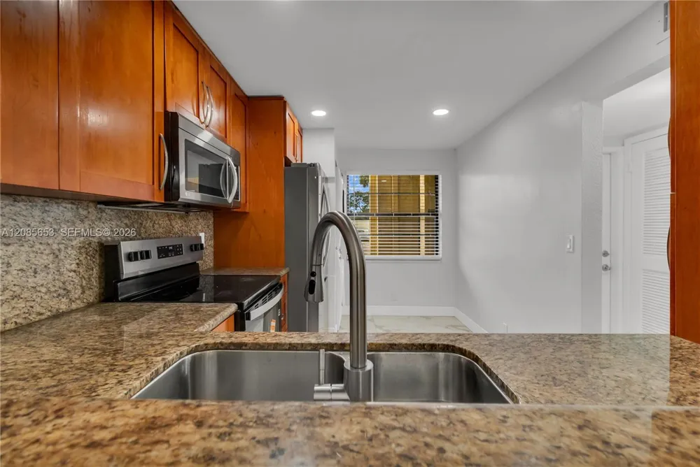 6475 W Oakland Park Blvd #102 Lauderhill, FL 33313