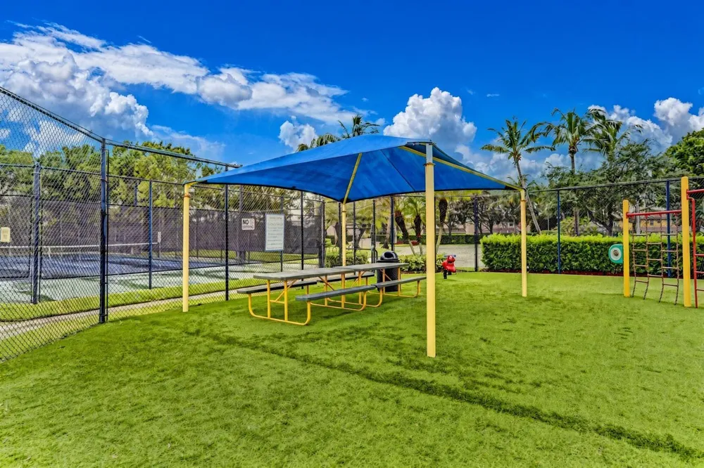 3331 Commodore Court West Palm Beach, FL 33411