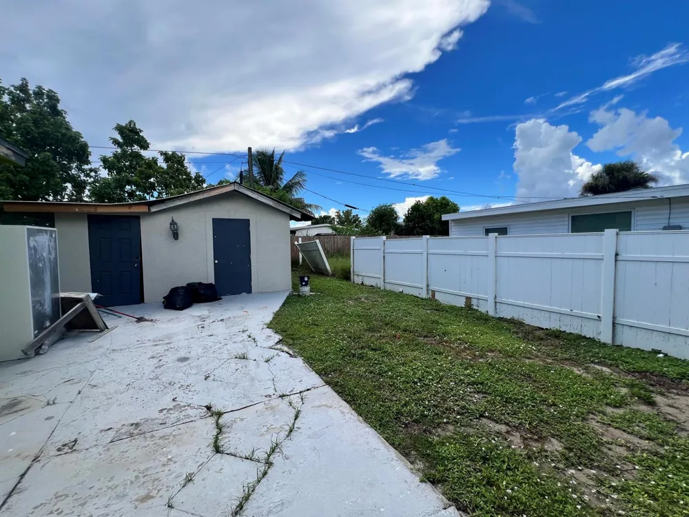22195 HERNANDO AVENUE Port Charlotte, FL 33952