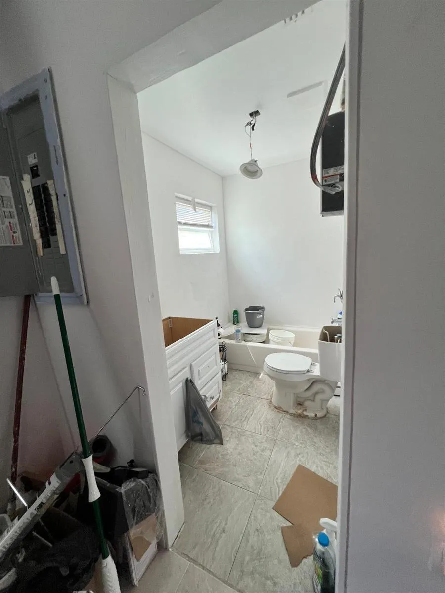 22195 HERNANDO AVENUE Port Charlotte, FL 33952