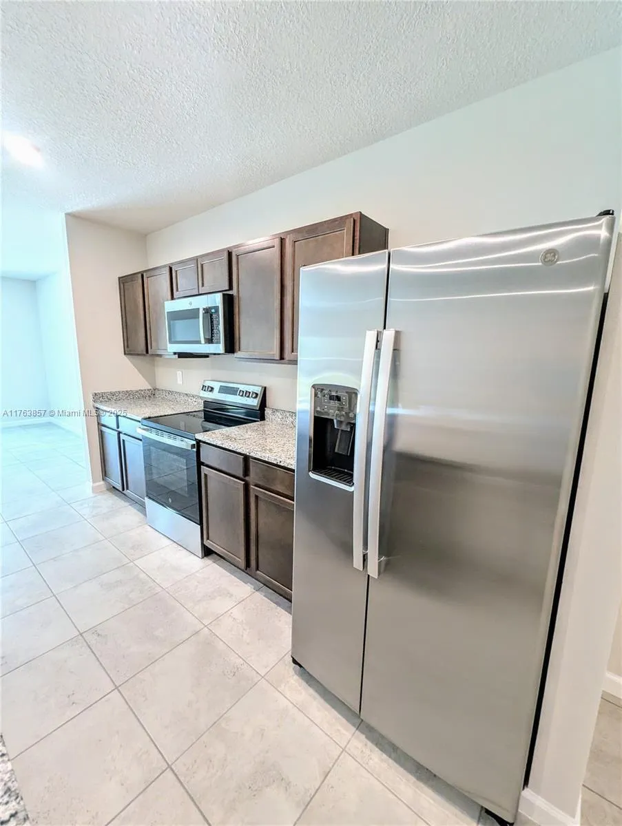 285 Raspberry Road Fort Pierce, FL 34981