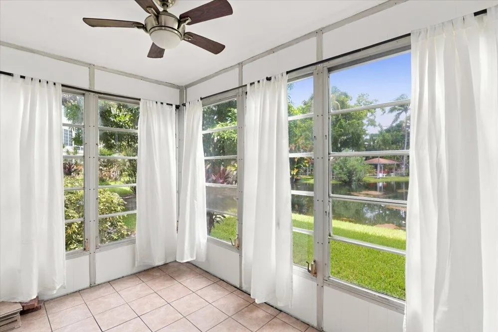 5121 W OAKLAND PARK #109 Lauderdale Lakes, FL 33313